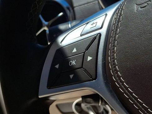 Used 2014 Mercedes-Benz SL 550 image 19