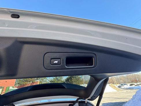 Used 2022 Acura MDX SH-AWD w/ Technology Package image 12