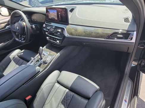 Used 2023 BMW 530e w/ M Sport Package RWD image 30