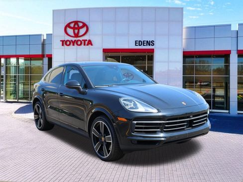 Used 2023 Porsche Cayenne Platinum Edition AWD/4WD image 1
