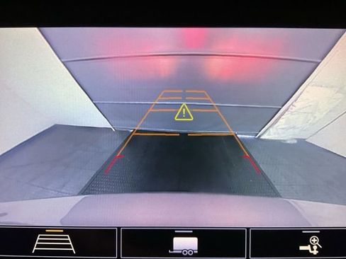 Certified 2021 Chevrolet Traverse LT image 18