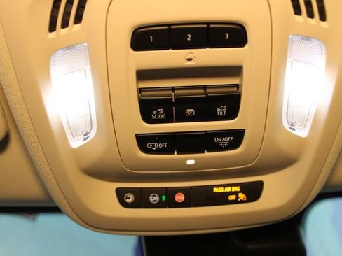 Used 2023 Buick Envision Avenir image 31