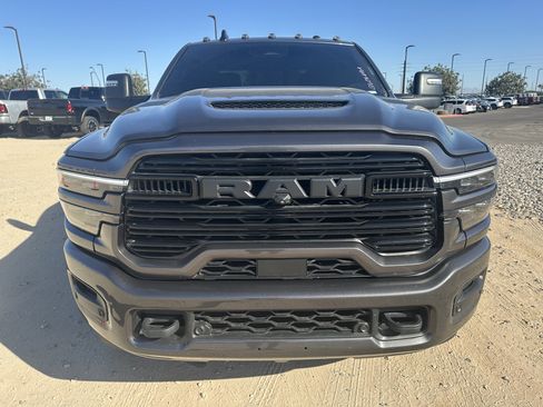 Used 2025 RAM 3500 Laramie AWD/4WD image 11