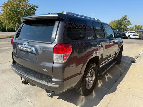Used 2011 Toyota 4Runner SR5 image 3