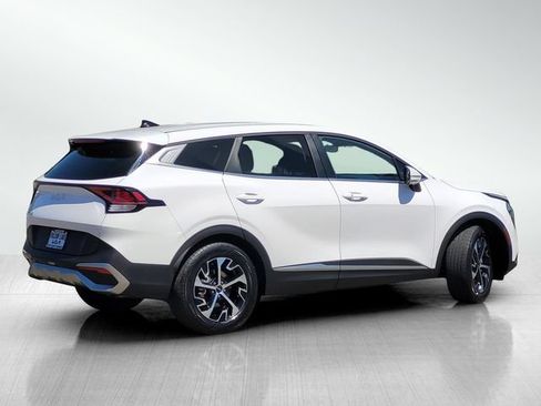 Used 2023 Kia Sportage EX FWD image 4