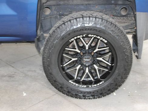 Used 2019 Chevrolet Silverado 2500 High Country w/ Duramax Plus Package AWD/4WD image 56