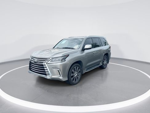 Used 2021 Lexus LX 570 4WD w/ Luxury Package image 5