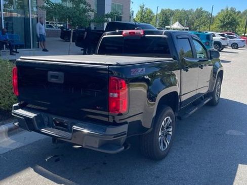 Used 2022 Chevrolet Colorado Z71 AWD/4WD image 5