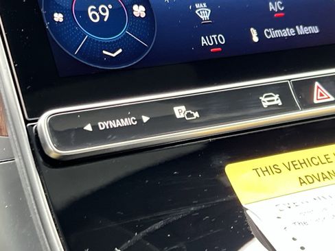 Used 2026 Mercedes-Benz GLC 300 4MATIC image 32