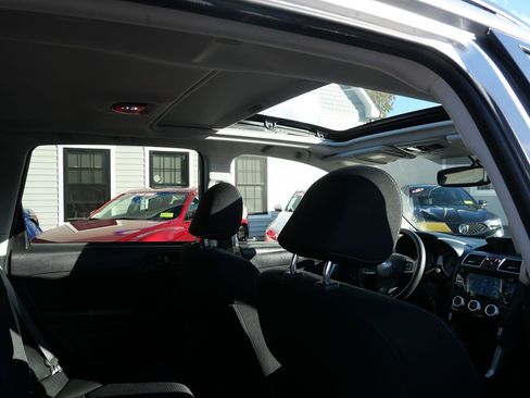 Used 2016 Subaru Forester 2.5i Premium w/ All-Weather Package image 27