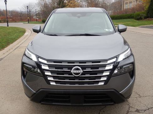 Used 2024 Nissan Rogue SV image 7