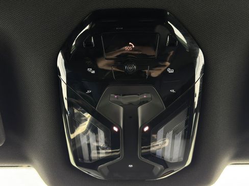 Used 2022 BMW iX xDrive50 w/ Premium Package image 36