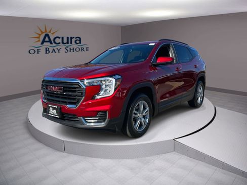 Used 2023 GMC Terrain SLE w/ Driver Convenience Package image 1