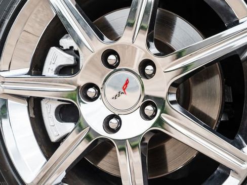 Used 2006 Chevrolet Corvette Convertible image 3