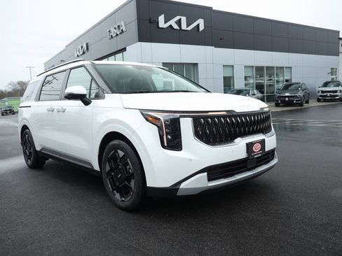 New 2025 Kia Carnival EX image 1