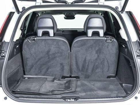 Certified 2026 Volvo XC90 B5 Core w/ Protection Package Premier AWD/4WD image 31