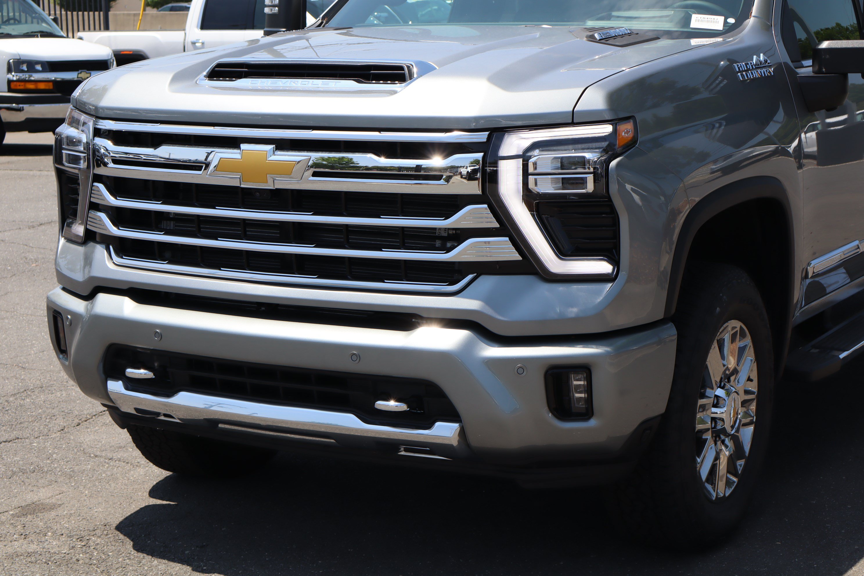 New 2026 Chevrolet Silverado 2500 High Country w/ High Country Premium Package AWD/4WD image 5