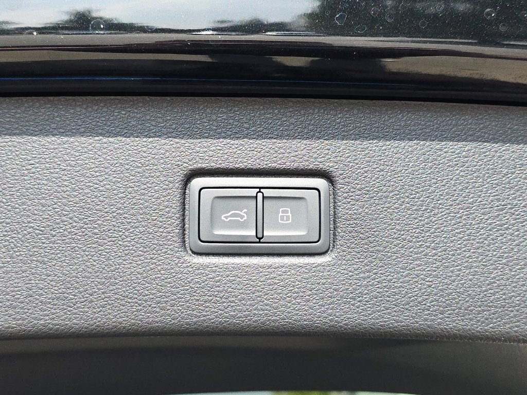 Used 2026 Audi Q7 3.0T Premium Plus AWD/4WD image 14