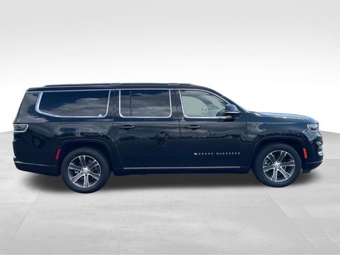 Used 2024 Jeep Grand Wagoneer L 4WD image 6