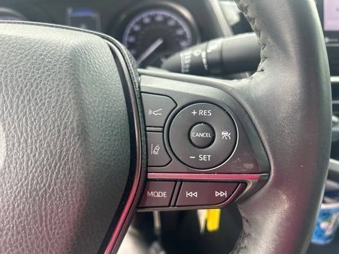 Used 2023 Toyota Camry SE FWD image 12