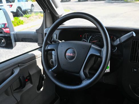 Used 2016 GMC Savana 3500 RWD image 22