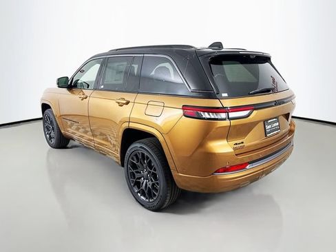 New 2026 Jeep Grand Cherokee Summit AWD/4WD image 5