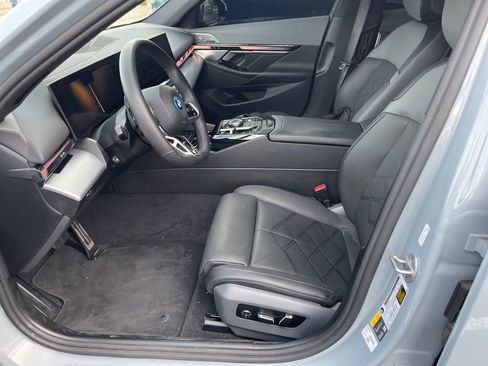 Certified 2026 BMW i5 eDrive40 w/ M Sport Package image 4