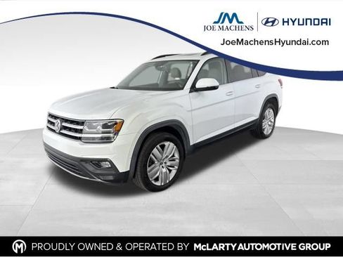 Used 2020 Volkswagen Atlas SE w/ Panoramic Sunroof Package FWD image 3