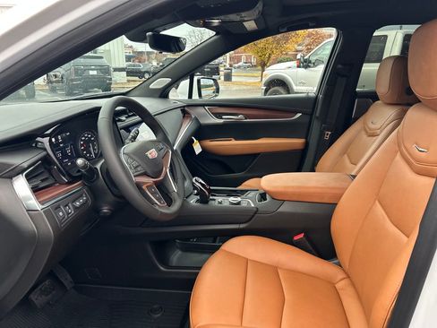 New 2026 Cadillac XT5 Premium Luxury w/ LPO, Floor Liner Package image 12