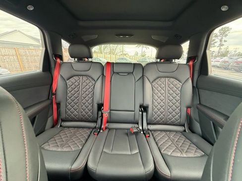 Used 2026 Audi Q7 3.0T Prestige image 21