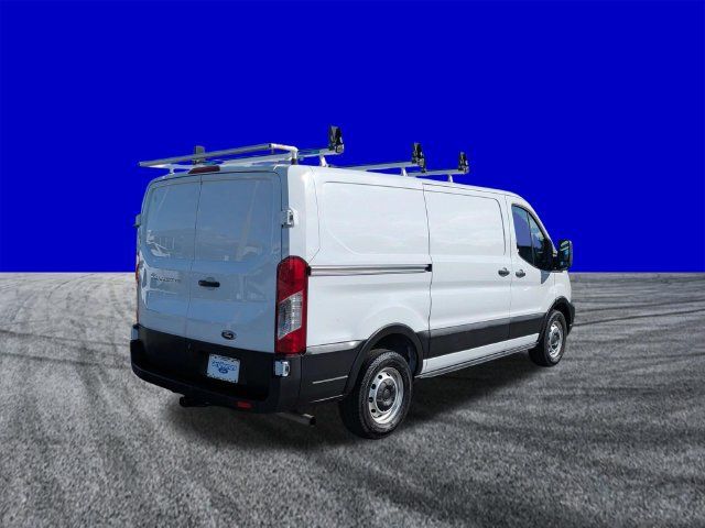 Certified 2024 Ford Transit 150 Low Roof RWD image 4
