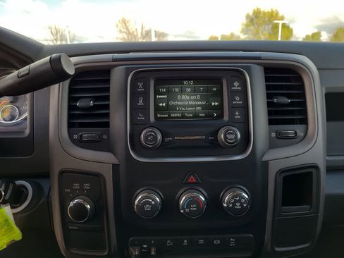 Used 2017 RAM 2500 Tradesman w/ Chrome Appearance Group image 24