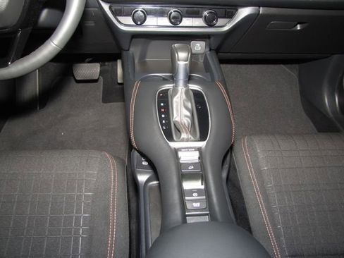 Certified 2024 Honda HR-V Sport image 14