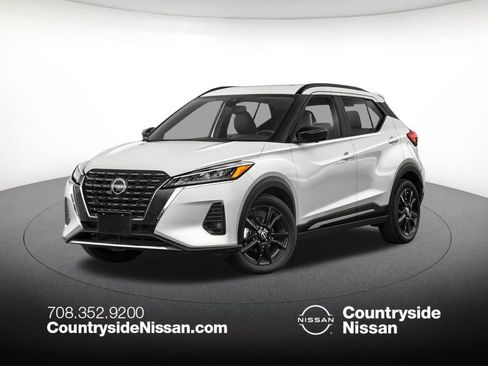 Used 2022 Nissan Kicks SR FWD image 1