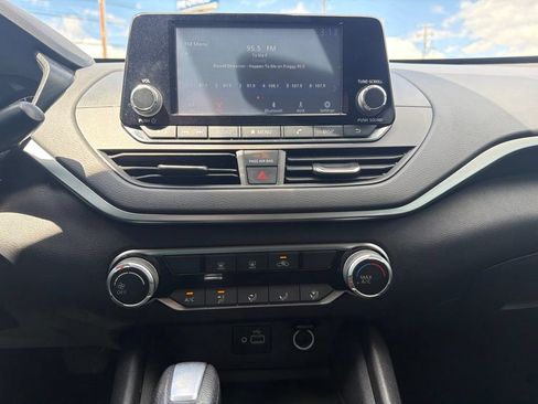 Used 2021 Nissan Altima 2.5 S FWD image 23