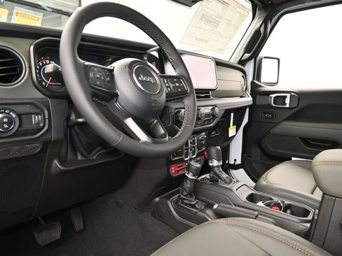 New 2026 Jeep Gladiator Mojave AWD/4WD image 12
