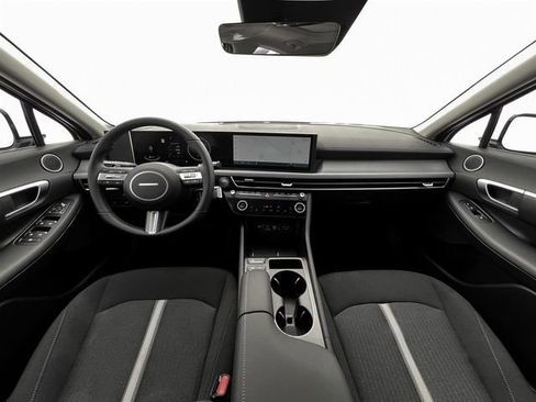 New 2024 Hyundai Sonata SEL w/ Convenience Package image 13