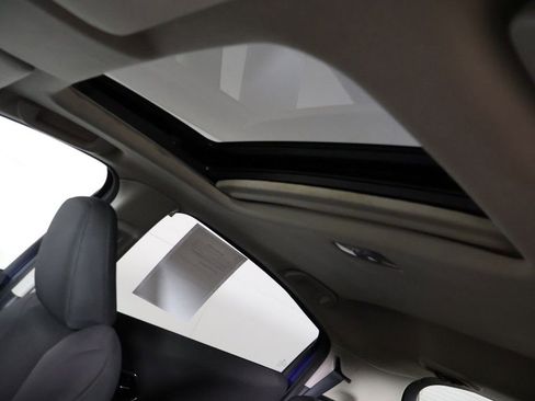 Used 2021 Honda HR-V EX image 15