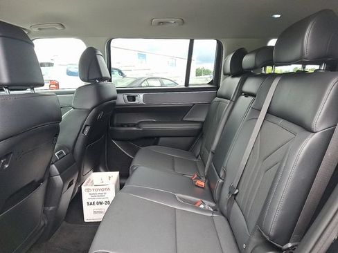 Used 2026 Hyundai Santa Fe SEL AWD/4WD image 10