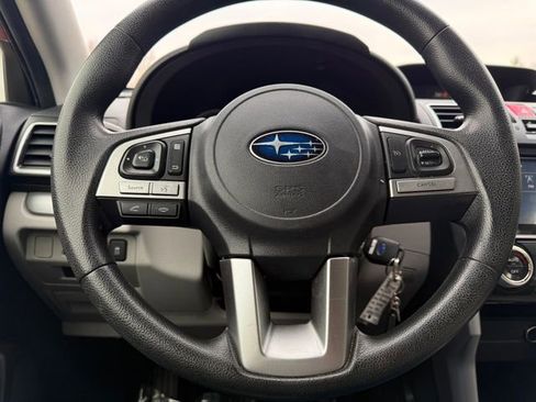 Used 2018 Subaru Forester 2.5i Premium w/ All-Weather Package image 11