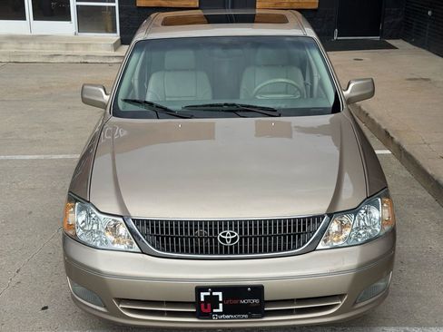 Used 2001 Toyota Avalon XL image 11