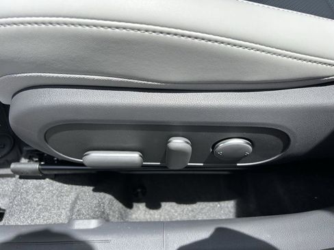 New 2026 Hyundai Kona Limited FWD image 23