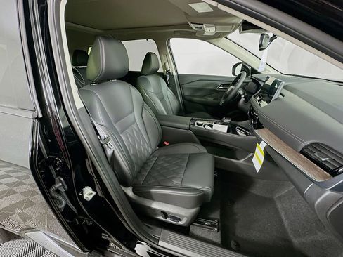 New 2026 Nissan Rogue Platinum w/ Platinum Premium Package image 37