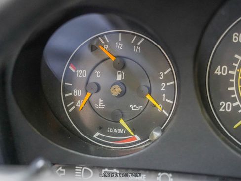 Used 1986 Mercedes-Benz 560 SL image 39