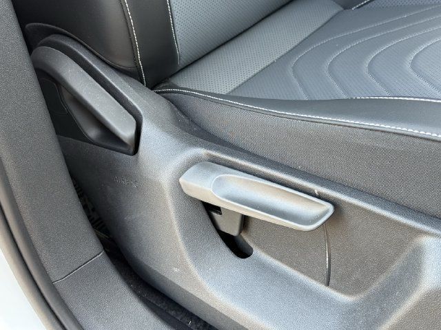 Used 2026 Volkswagen Tiguan SE FWD image 27