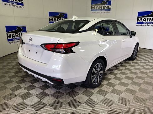 Used 2025 Nissan Versa SV FWD image 13