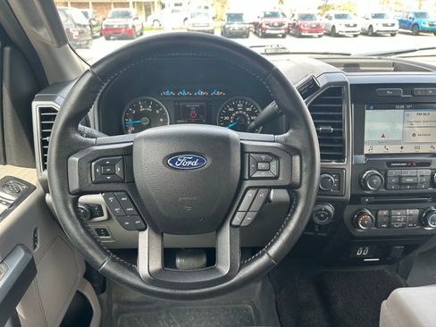 Used 2017 Ford F150 XLT w/ Equipment Group 302A Luxury AWD/4WD image 12