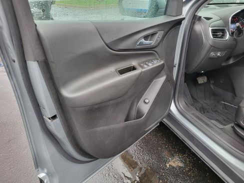 Used 2024 Chevrolet Equinox LT w/ LPO, Floor Liner Package FWD image 6