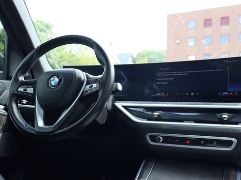 Used 2024 BMW X5 xDrive40i w/ Premium Package AWD/4WD image 22