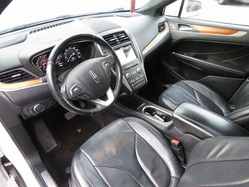 Used 2017 Lincoln MKC Reserve w/ Lincoln MKC Climate Package image 11